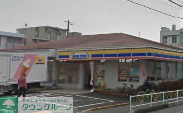 コンビニ　ミニストップ橋本東店（コンビニ）まで200m