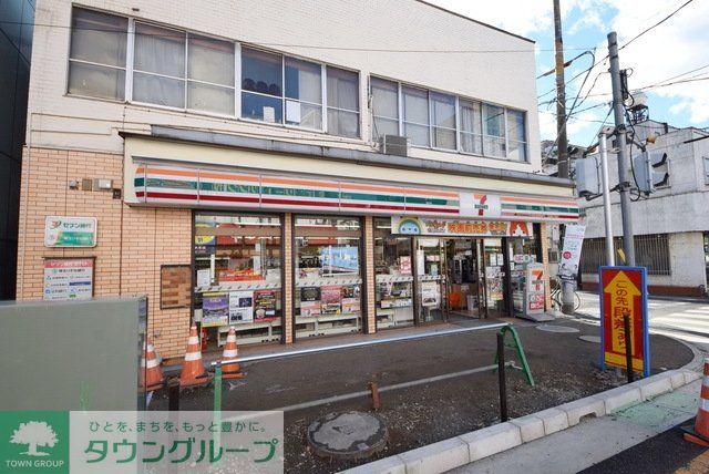 コンビニ　セブンイレブン東大宮店（コンビニ）まで440m
