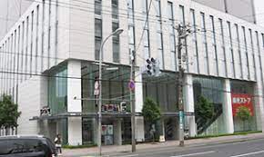 スーパー　東光ストアサッポロファクトリー店（スーパー）まで452m