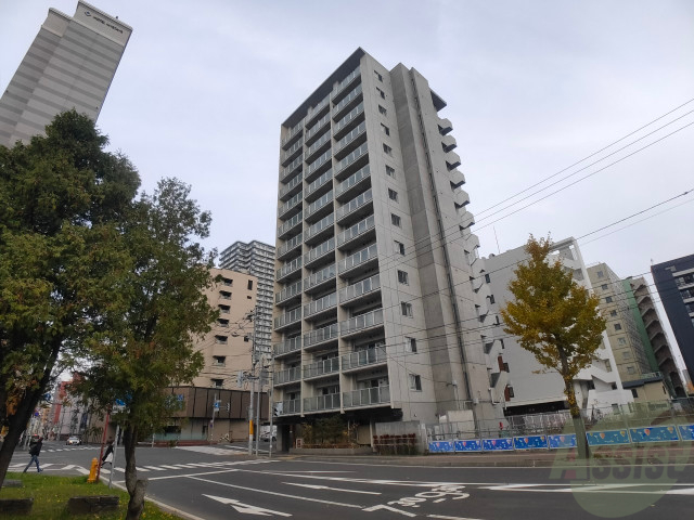 建物外観　札幌市中央区南１０条西「ＬＥＯＮＥ中島公園」