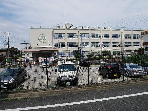 小学校　足立区立古千谷小学校（小学校）まで4612m
