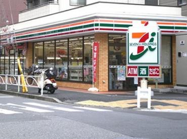 コンビニ　セブンイレブン 墨田八広4丁目店（コンビニ）まで381m