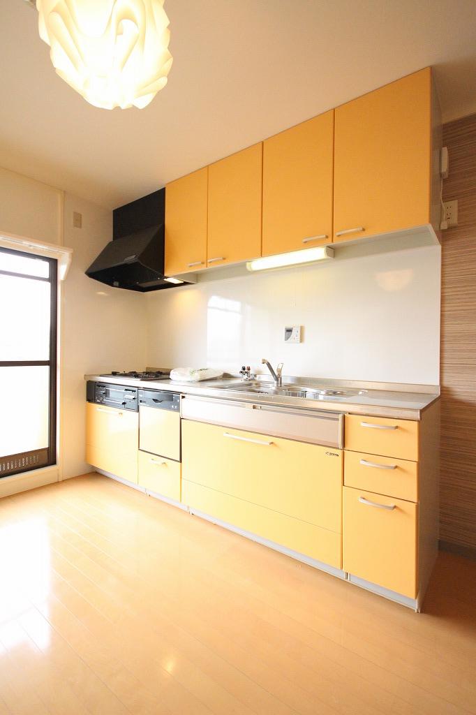 キッチン　※お部屋により仕様が異なる場合があります。