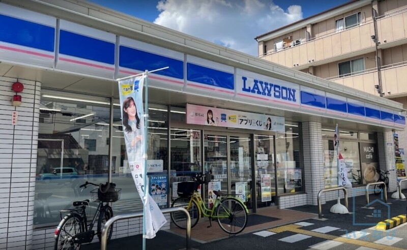 コンビニ　ローソン 鷹合四丁目店（コンビニ）まで21m