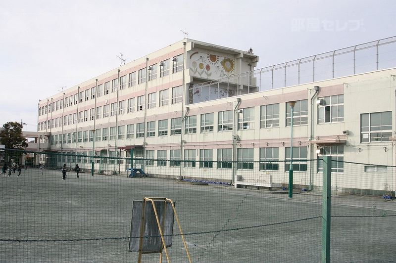 小学校　浮野小学校（小学校）まで367m