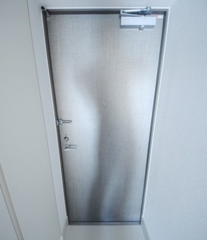 玄関　※別部屋参考写真