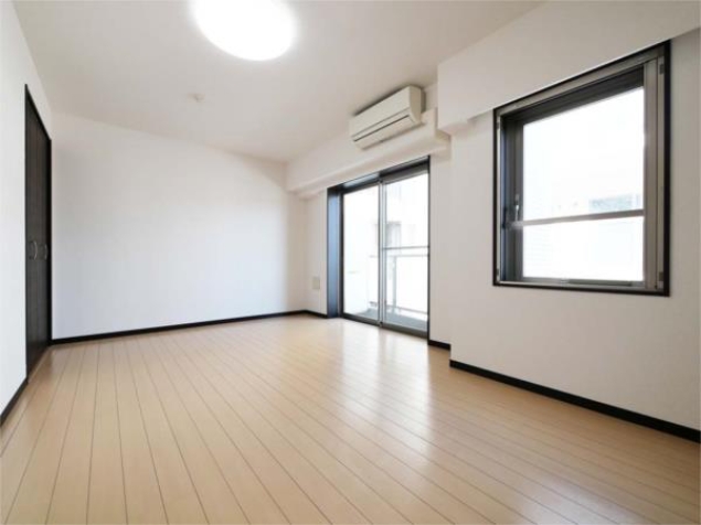 居室・リビング　【参考】同建物内の別のお部屋の画像です
