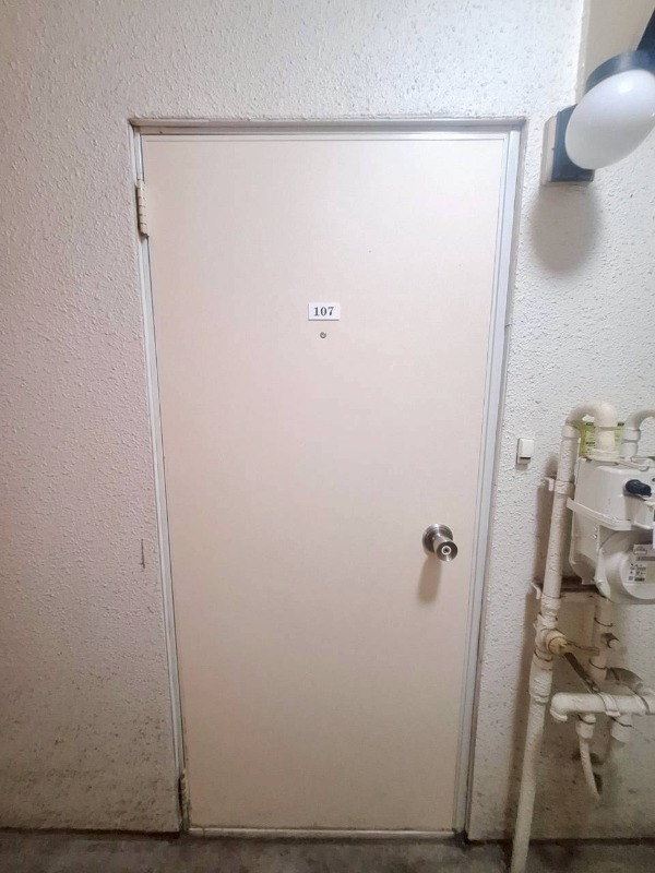 玄関　※他部屋参考写真