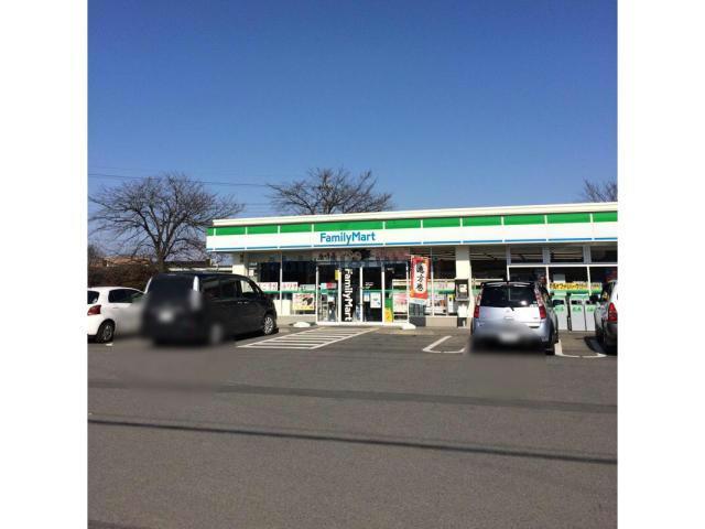 コンビニ　ファミリーマート前橋江田店（コンビニ）まで1344m