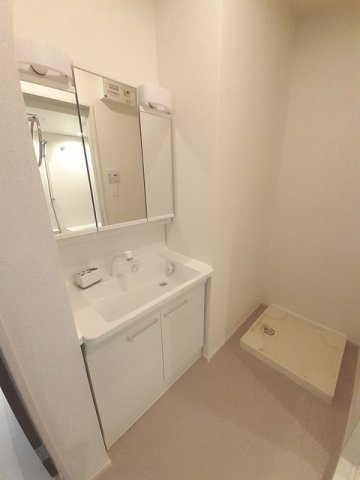 洗面設備　使いやすい洗面所です