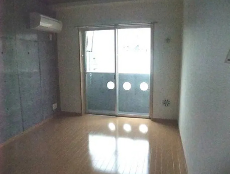 居室・リビング　別タイプ部屋　参考写真です