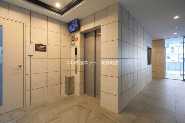 阪急神戸線 大阪梅田駅 徒歩7分 11階建 築22年の外観写真