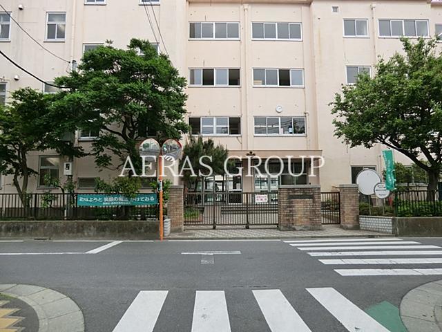 中学校　葛飾区立常盤中学校（中学校）まで707m