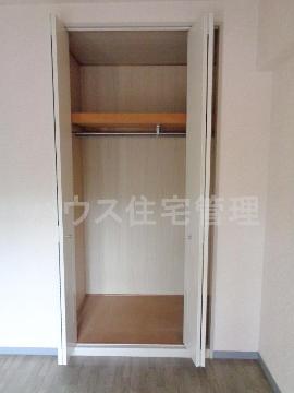 収納　クローゼット