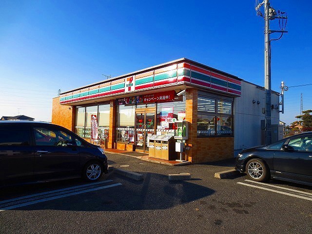 コンビニ　セブンイレブン（コンビニ）まで400m
