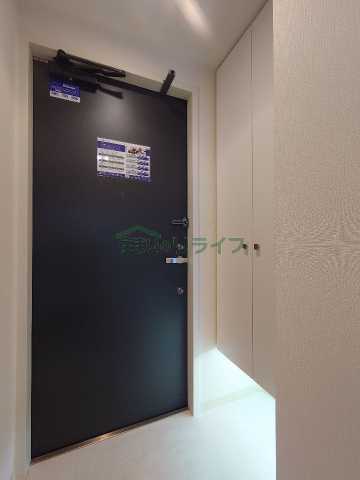 玄関　※参考写真です。同じ間取りの別部屋になります