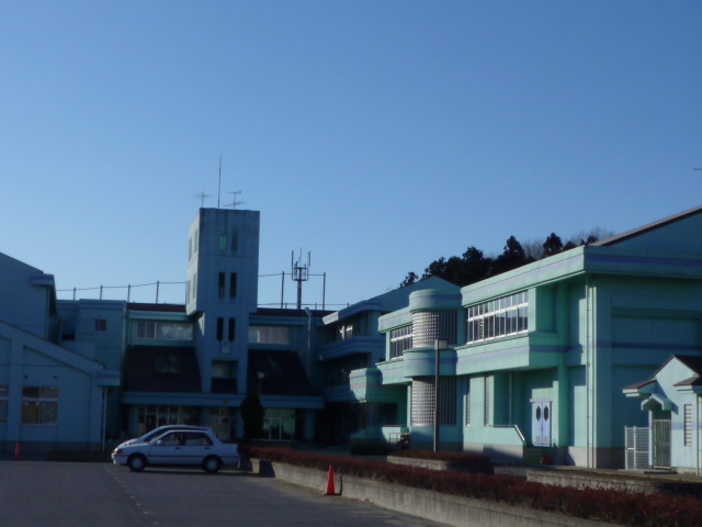 小学校　龍ケ崎市立 久保台小学校（小学校）まで2412m