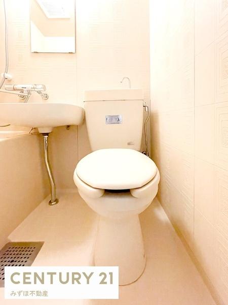 トイレ　バス・トイレ同室で掃除が一度で済みます♪