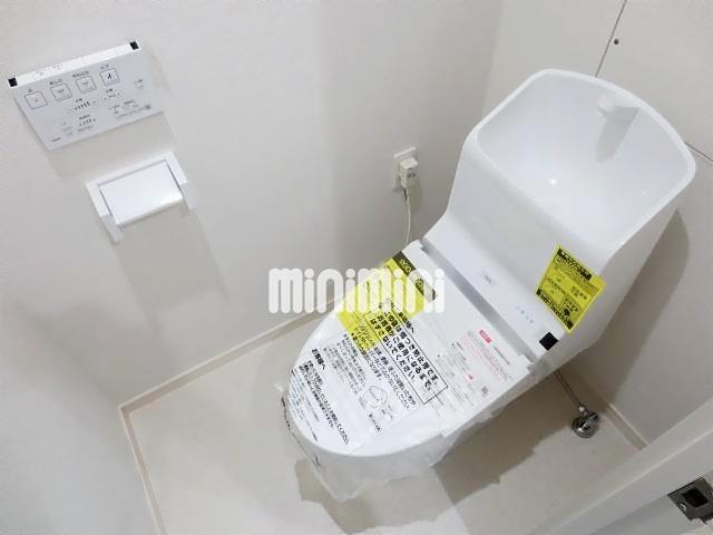 トイレ　トイレも新品です。もちろんウォシュレット付です。