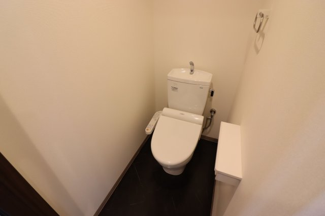 ラ・フルール博多駅南のトイレ写真