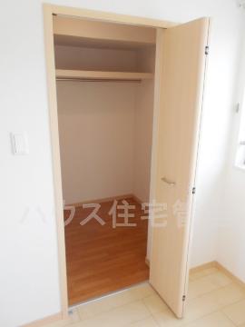 収納　クローゼット