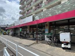 スーパー　グルメシティ武蔵境店（スーパー）まで69m