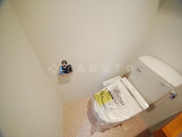 セレニテ新大阪カルムのトイレ写真