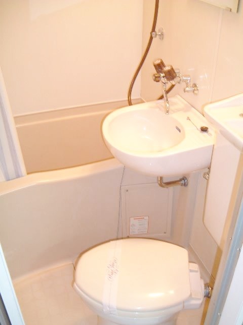 バス・シャワールーム　【トイレ】※前回入居時　現況を優先します