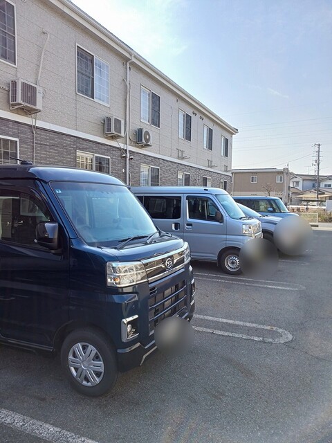 駐車場　駐車場