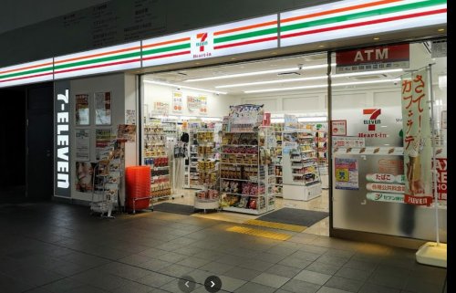 コンビニ　セブンイレブン ハートインJR灘駅改札口店（コンビニ）まで374m