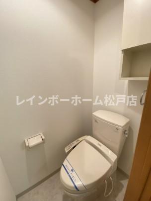 トイレ　落ち着いたトイレです