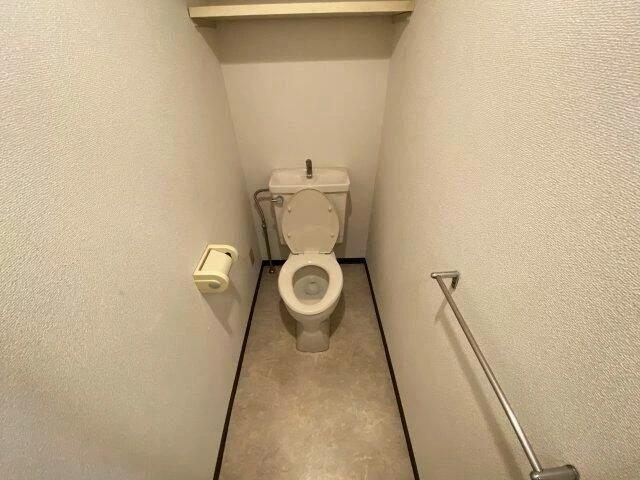 都営浅草線 本所吾妻橋駅 徒歩2分 6階建 築33年のトイレ写真