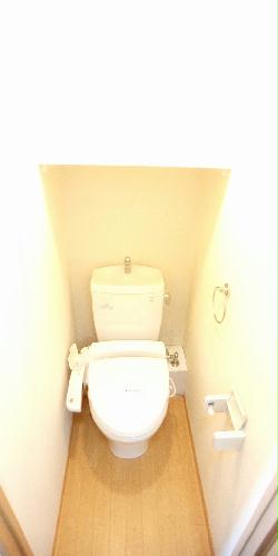 レオパレスリモーネIVのトイレ写真