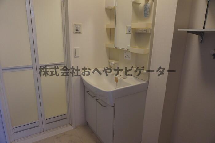 洗面設備　別間取り　イメージ写真　現状優先