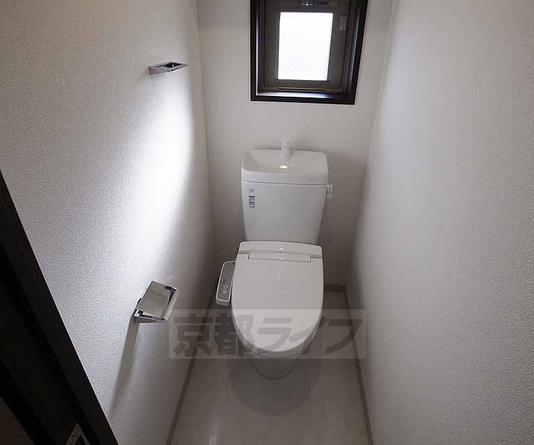 ベラジオ烏丸三条IIのトイレ写真