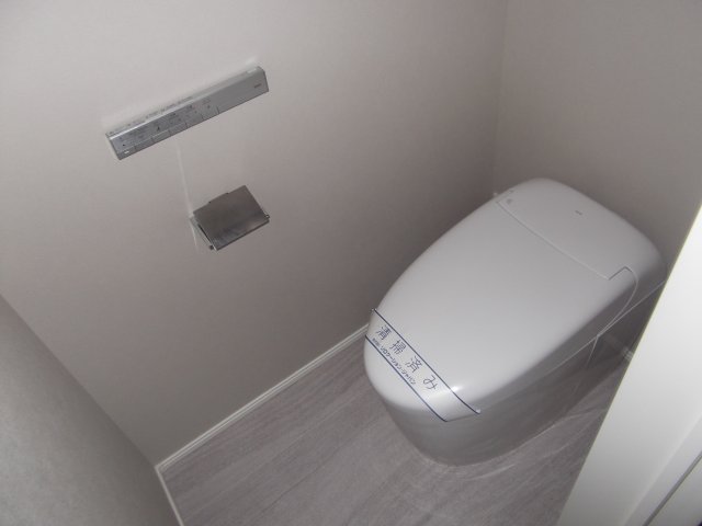 中丸子戸建のトイレ写真