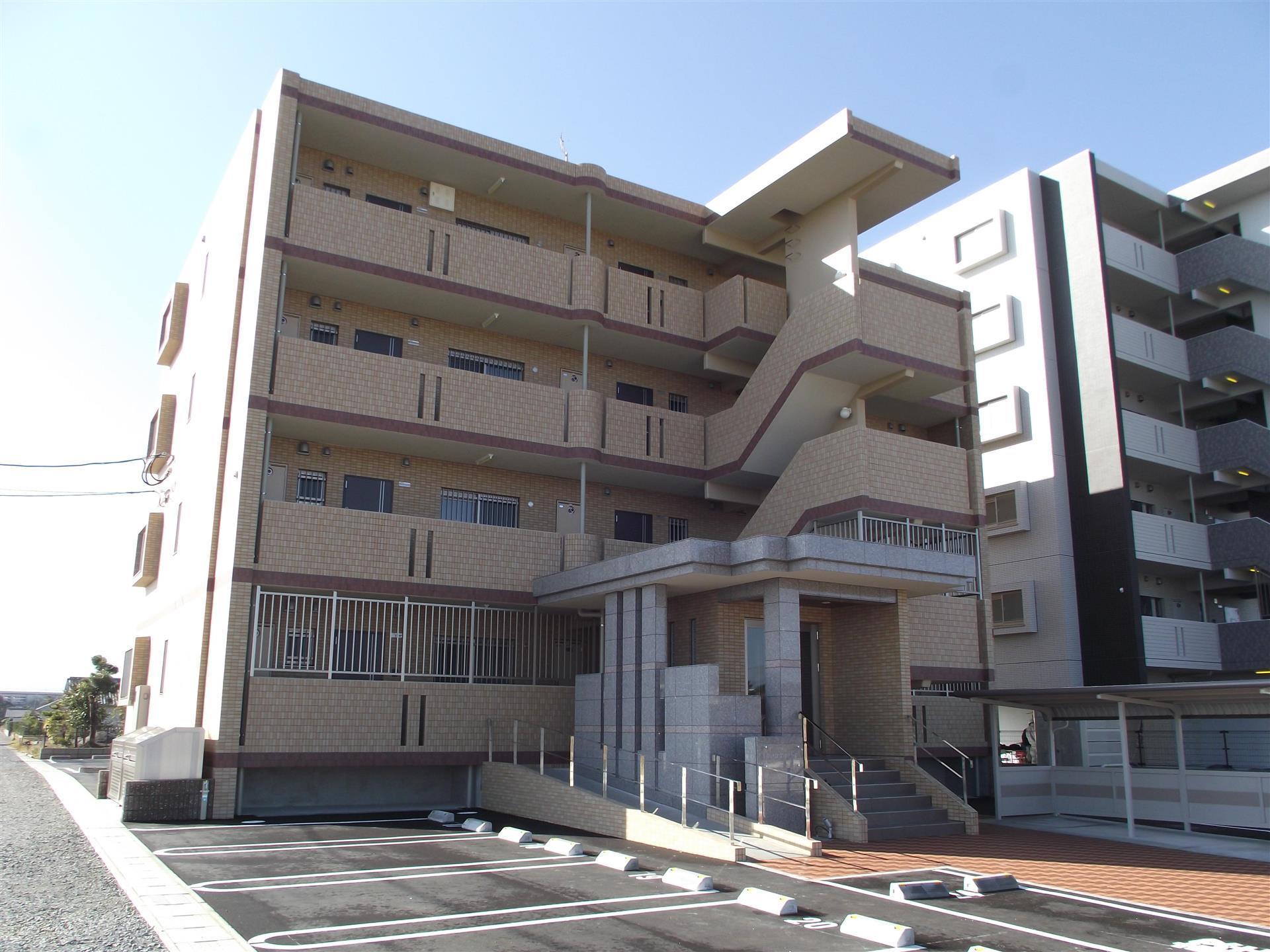 ＪＲ日豊本線 宮崎駅 徒歩27分 4階建 築15年の外観写真