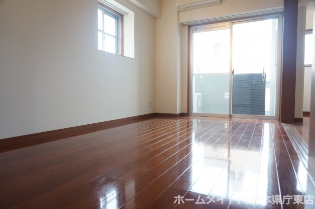 熊本市電健軍線 九品寺交差点駅 徒歩5分 8階建 築21年の内装写真