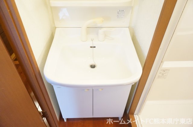 熊本市電健軍線 九品寺交差点駅 徒歩5分 8階建 築21年の内装写真