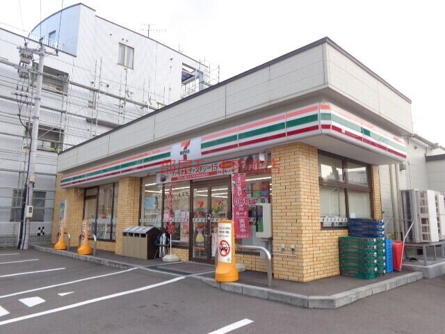 コンビニ　セブンイレブン函館五稜郭病院前店（コンビニ）まで446m