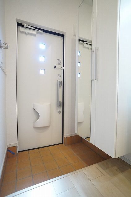 グランツYH IIの玄関写真