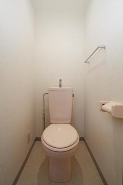 トイレ　※写真は同タイプ住戸です。