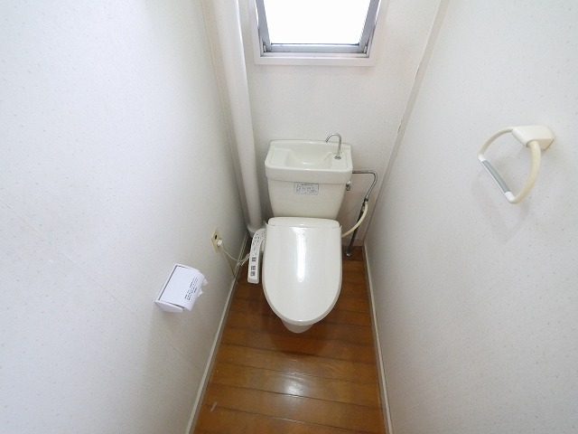 トイレ　落ち着いたトイレです