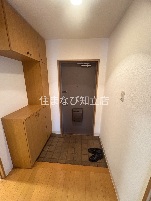 玄関　同型別部屋写真