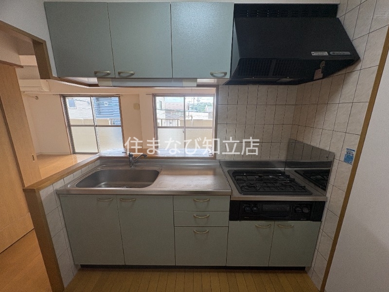 キッチン　同型別部屋写真