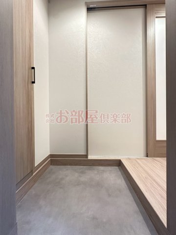 玄関　収納もある玄関です