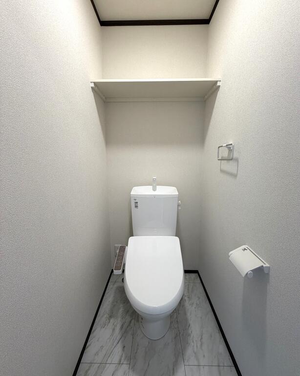 ヴィヴィアナトップのトイレ写真