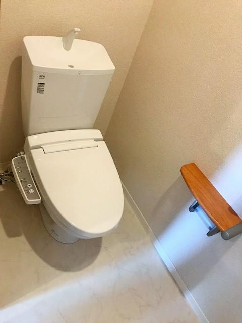グラン・シャーメゾン荒井東のトイレ写真