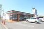 コンビニ　セブンイレブン上里七本木南店（コンビニ）まで350m