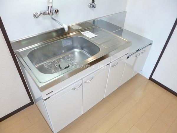 キッチン　２口ガスコンロ設置可！